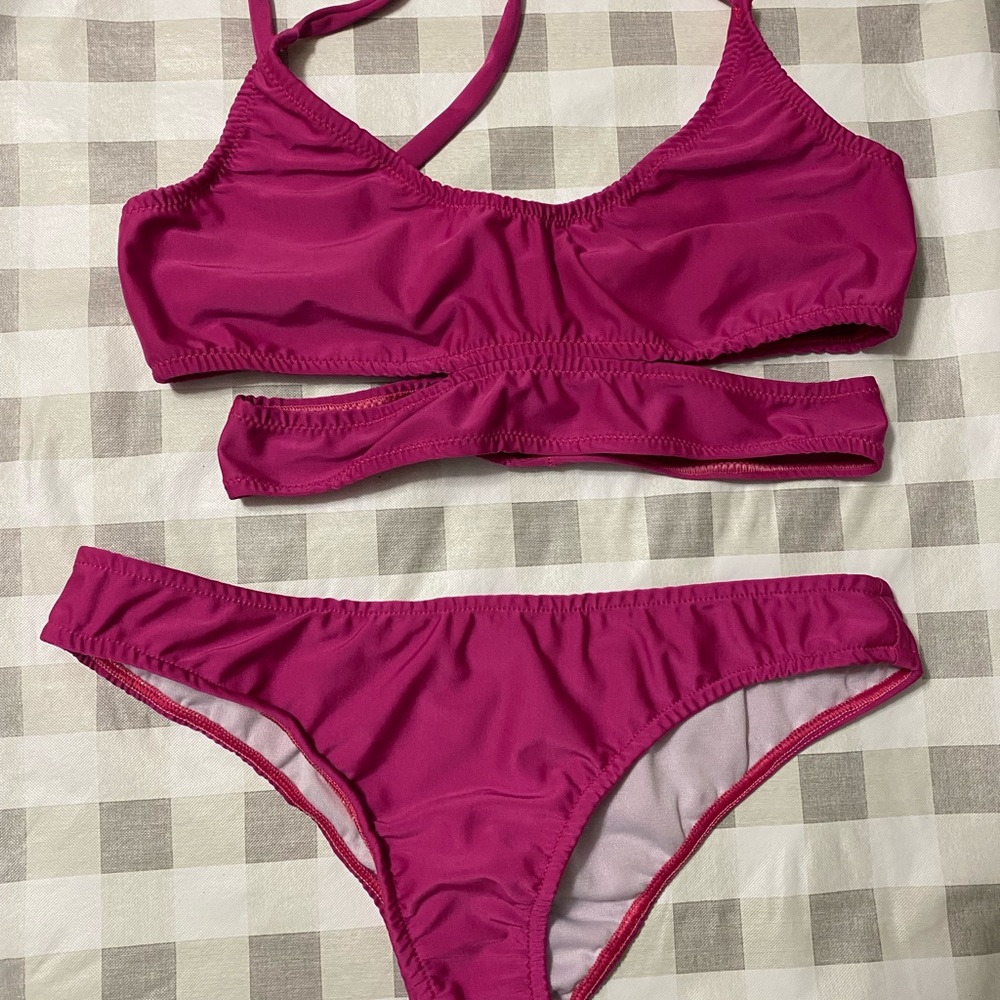 Brazilian cut out bikini set no tags never used